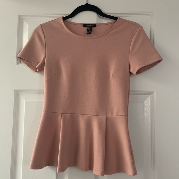 FOREVER 21 - Dusty Pink Peplum top - Size Small - Picture 2 of 4